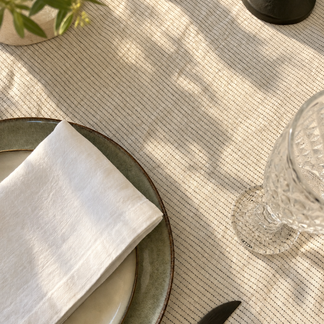 Mantel Lino - Black Stripes