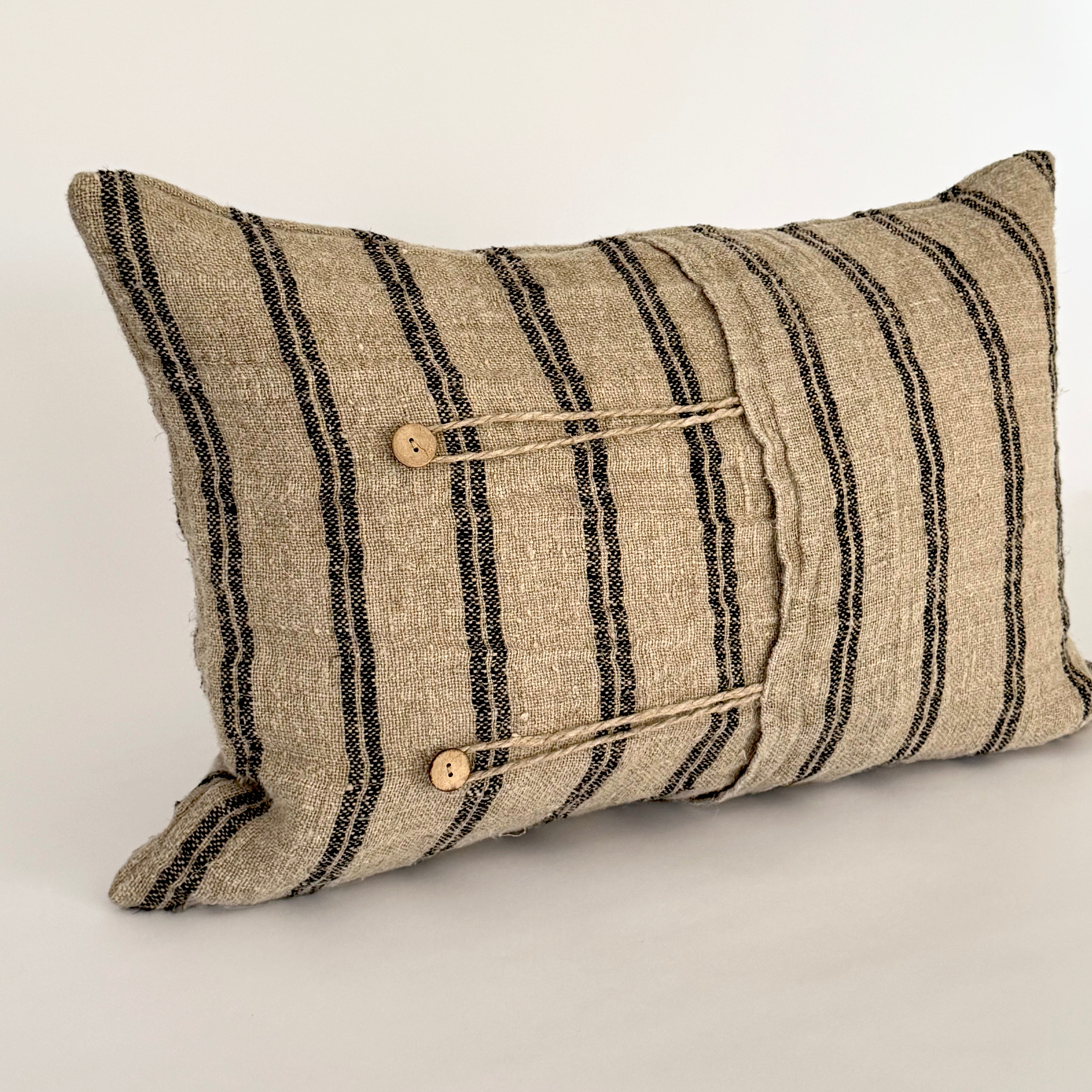 Funda Cojín Stone Black Stripe Botones