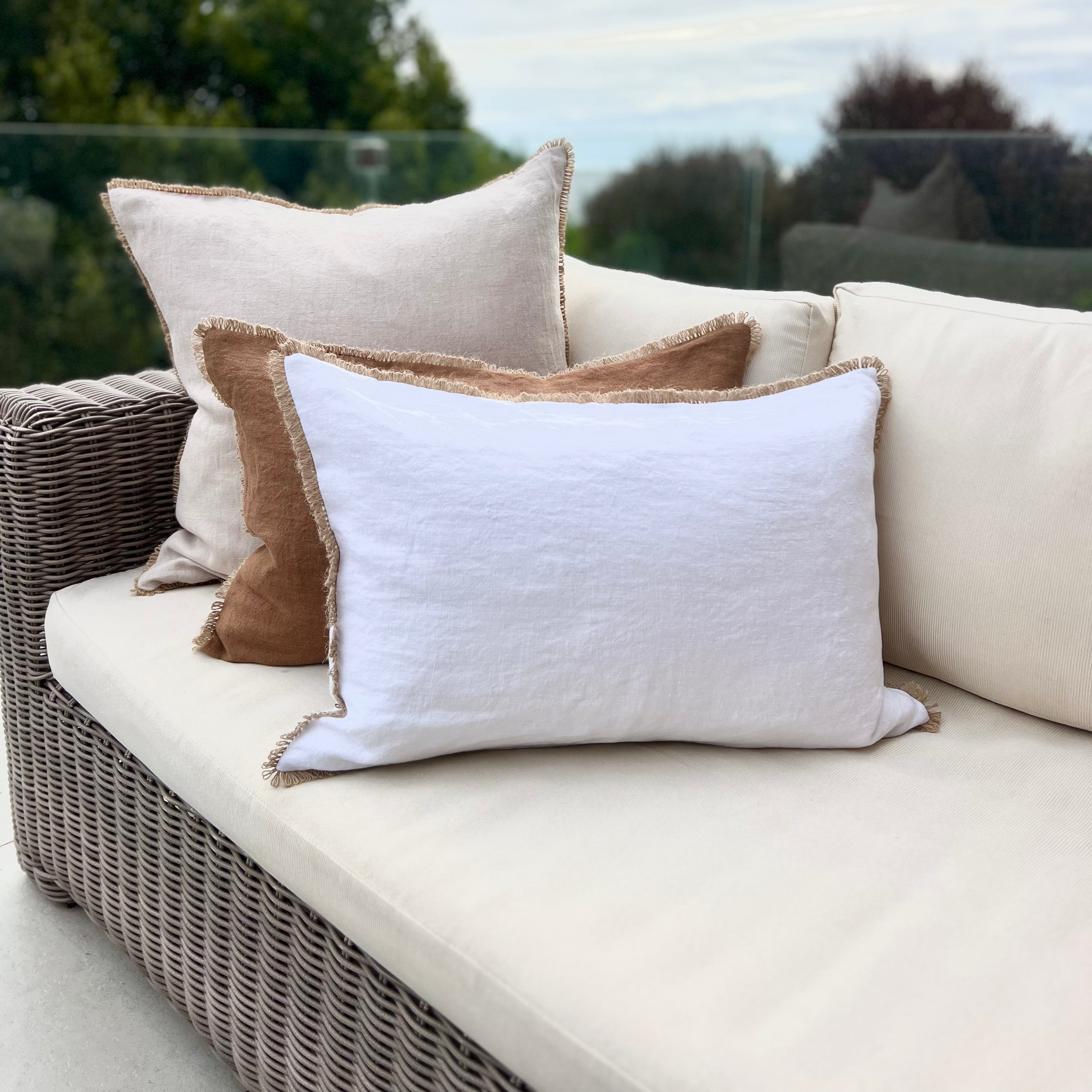 Funda Cojín Lino Blanco con Ondas de Sisal
