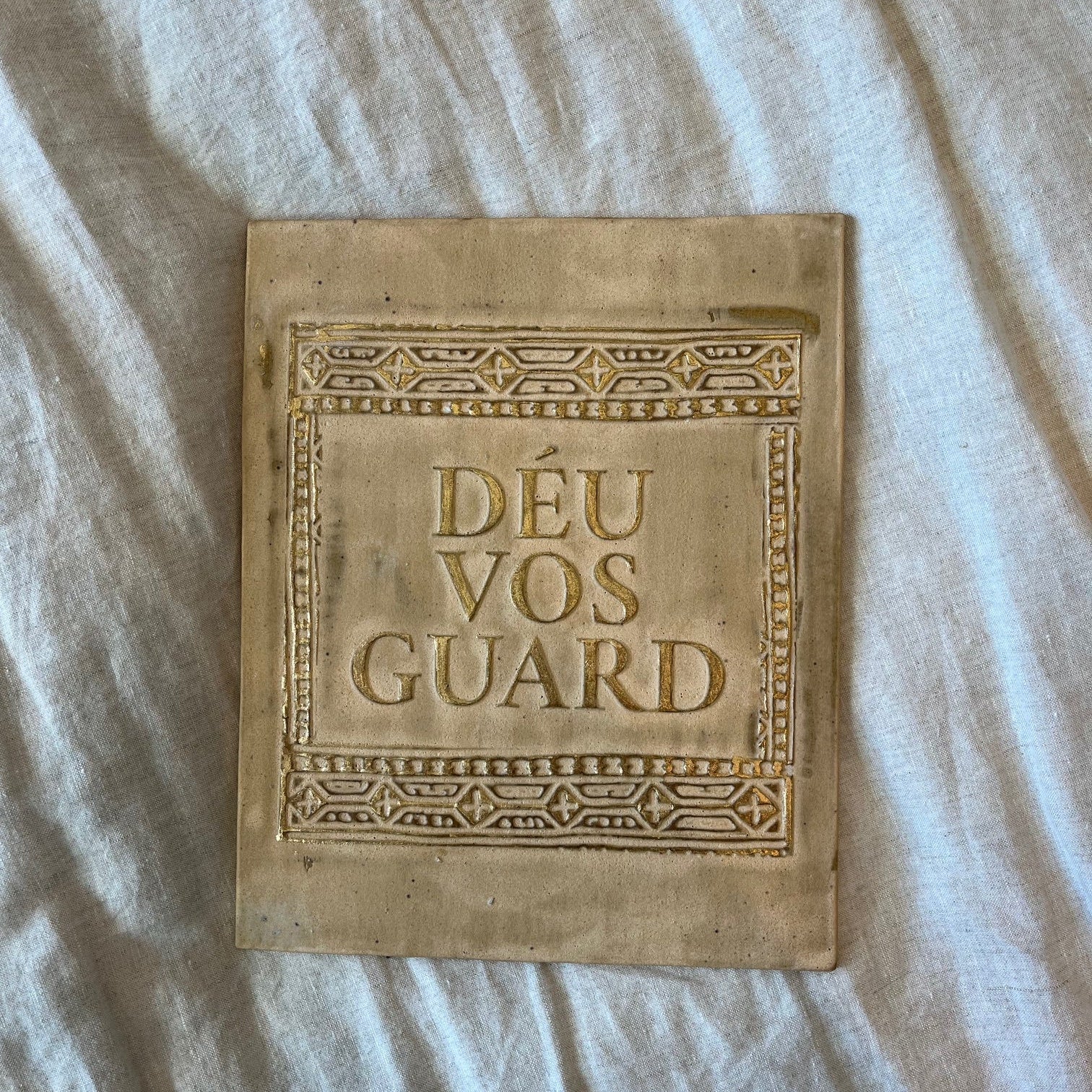 DETENTE DEU VOS GUARD / CAMEL + ORO