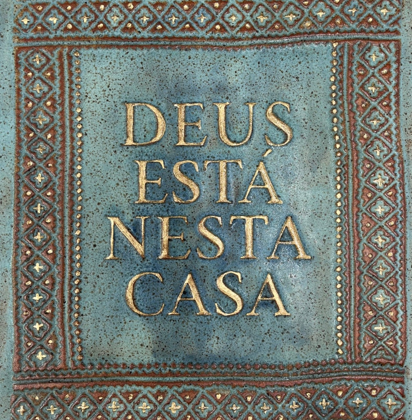 DETENTE DEUS ESTÁ NESTA CASA / CALIPSO + ORO