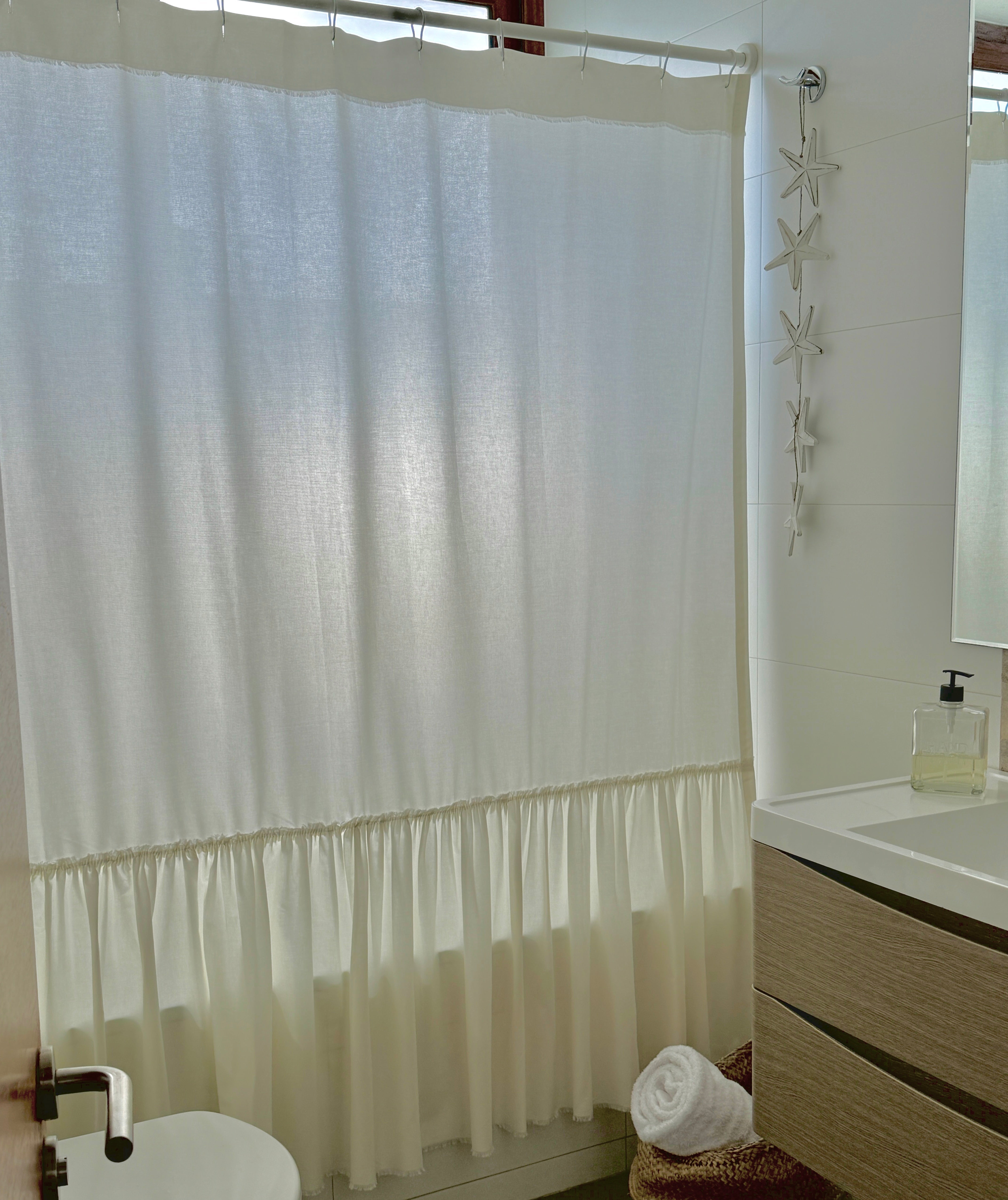 CORTINA DE BAÑO ALGODÓN VUELOS BEIGE