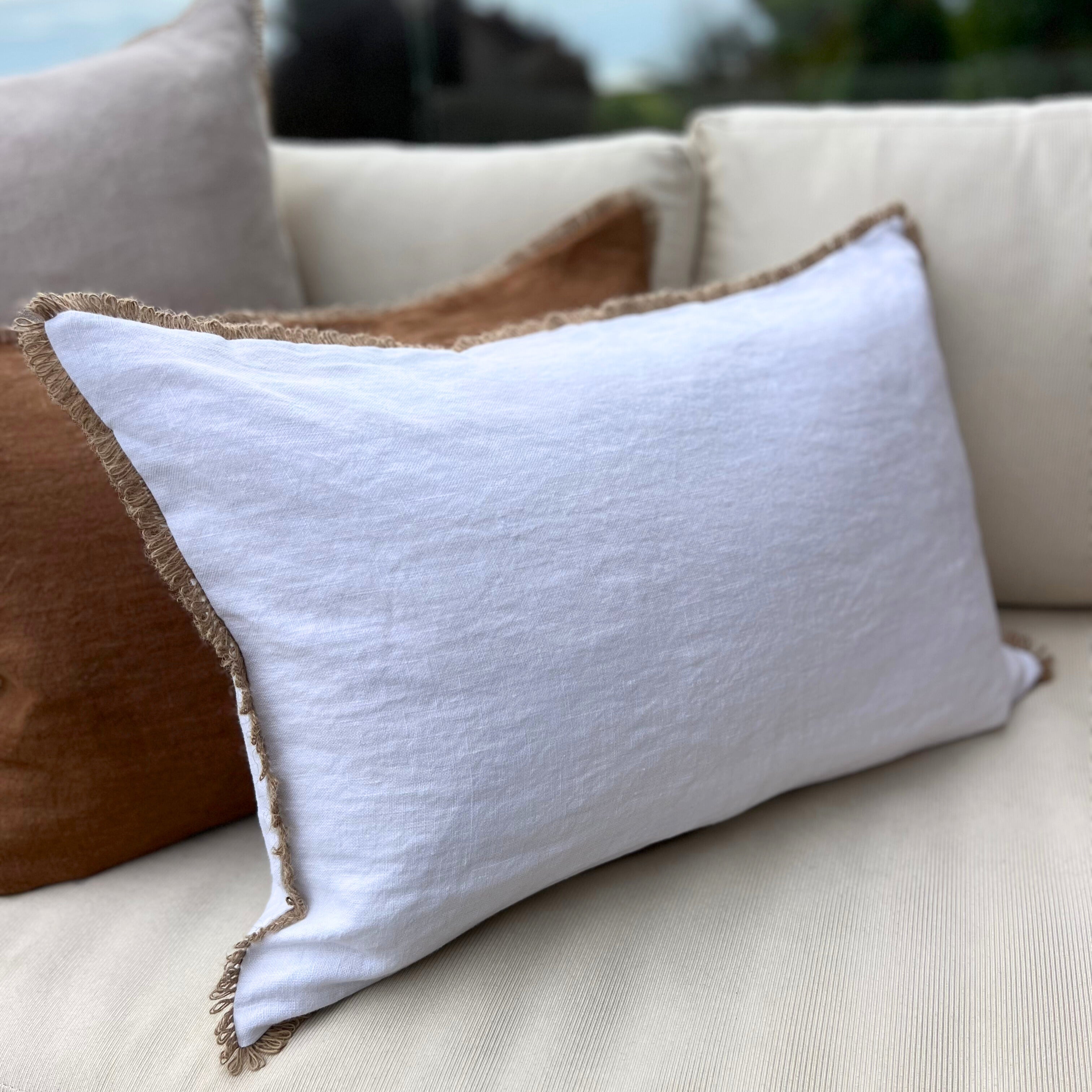 Funda Cojín Lino Blanco con Ondas de Sisal