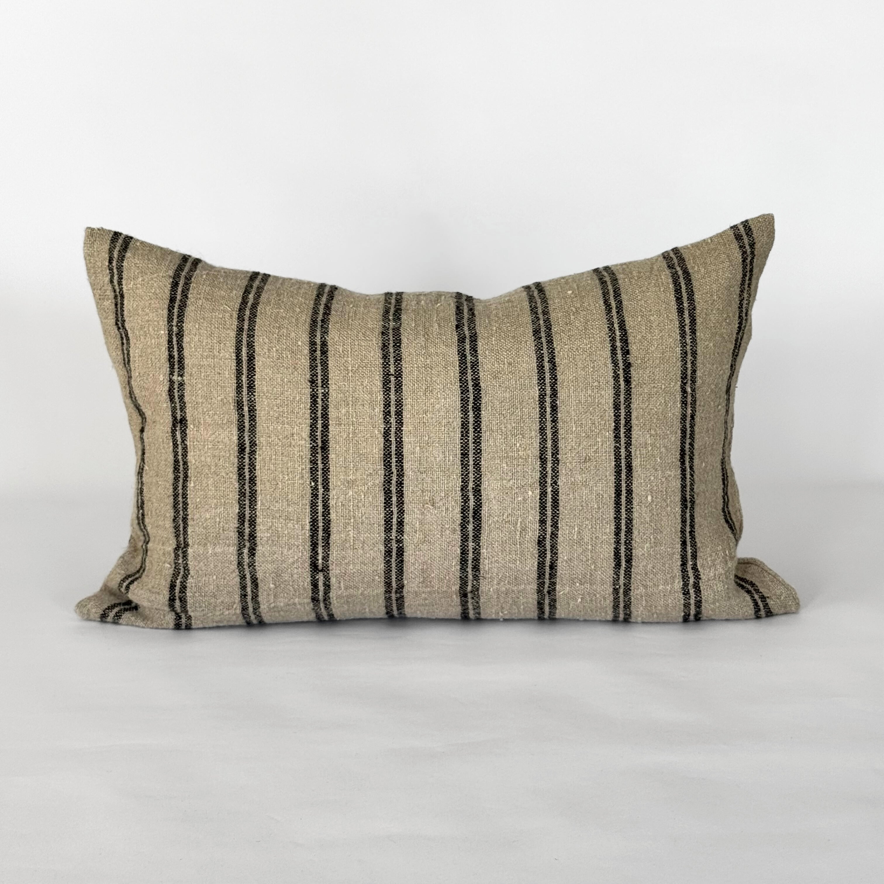 Funda Cojín Stone Black Stripe