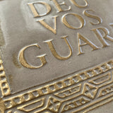 DETENTE DEU VOS GUARD / PALO ROSA + ORO